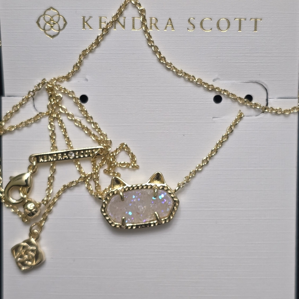 Kendra Scott Elisa Cat Pendant Necklace - Picture 3 of 3